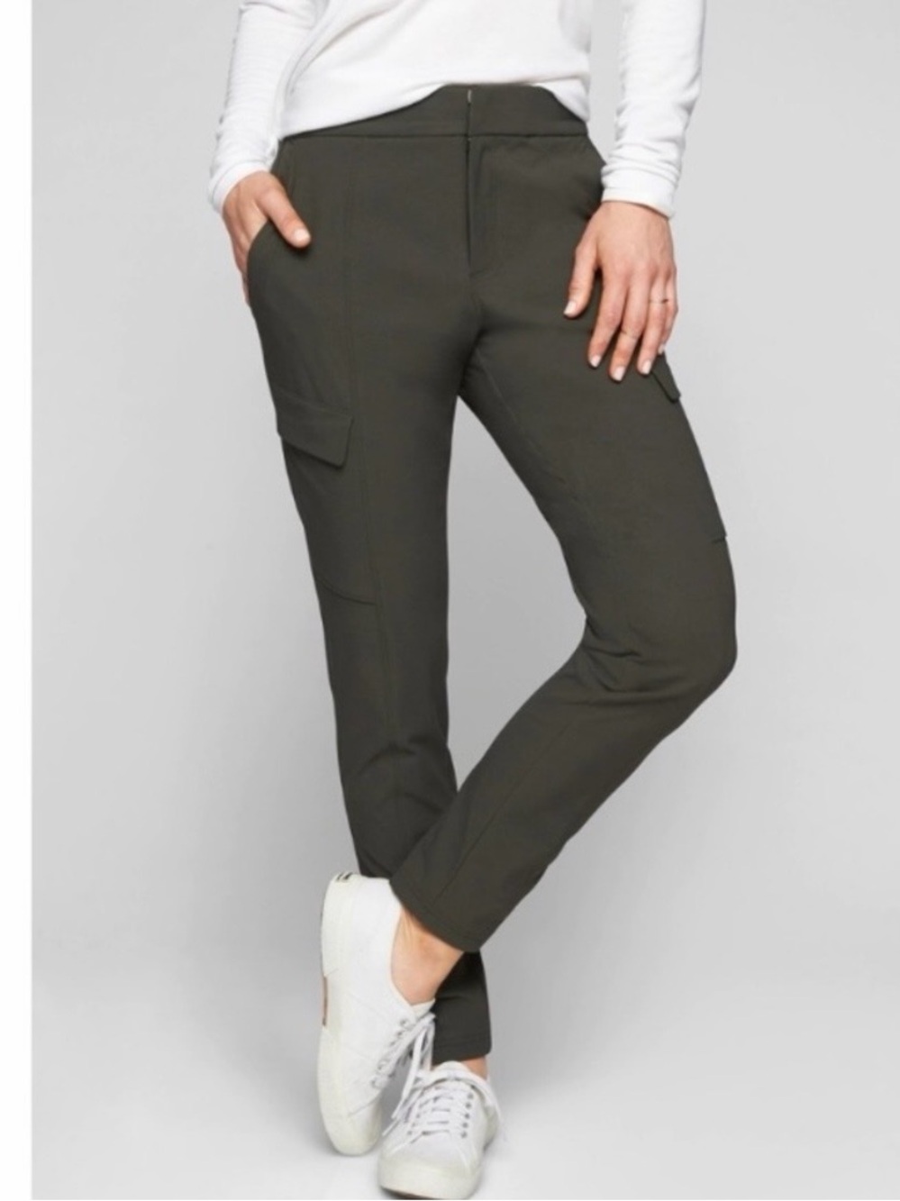 Athleta Wander Utility Olive Green Pants 12 Style 870858 Nylon Spandex Pockets